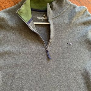 Vineyard vines sweater
